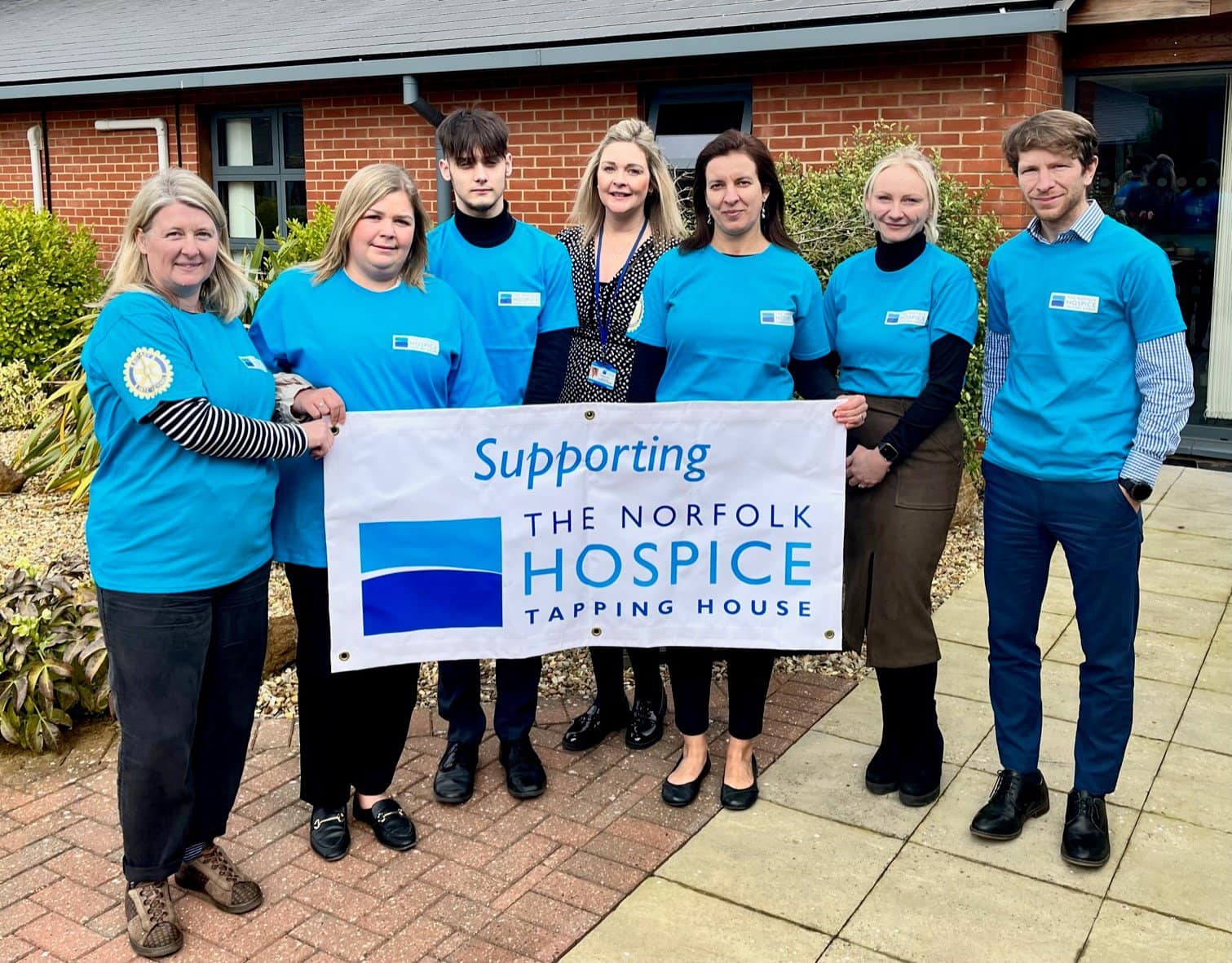Team Stephenson Smart Skydive for The Norfolk Hospice
